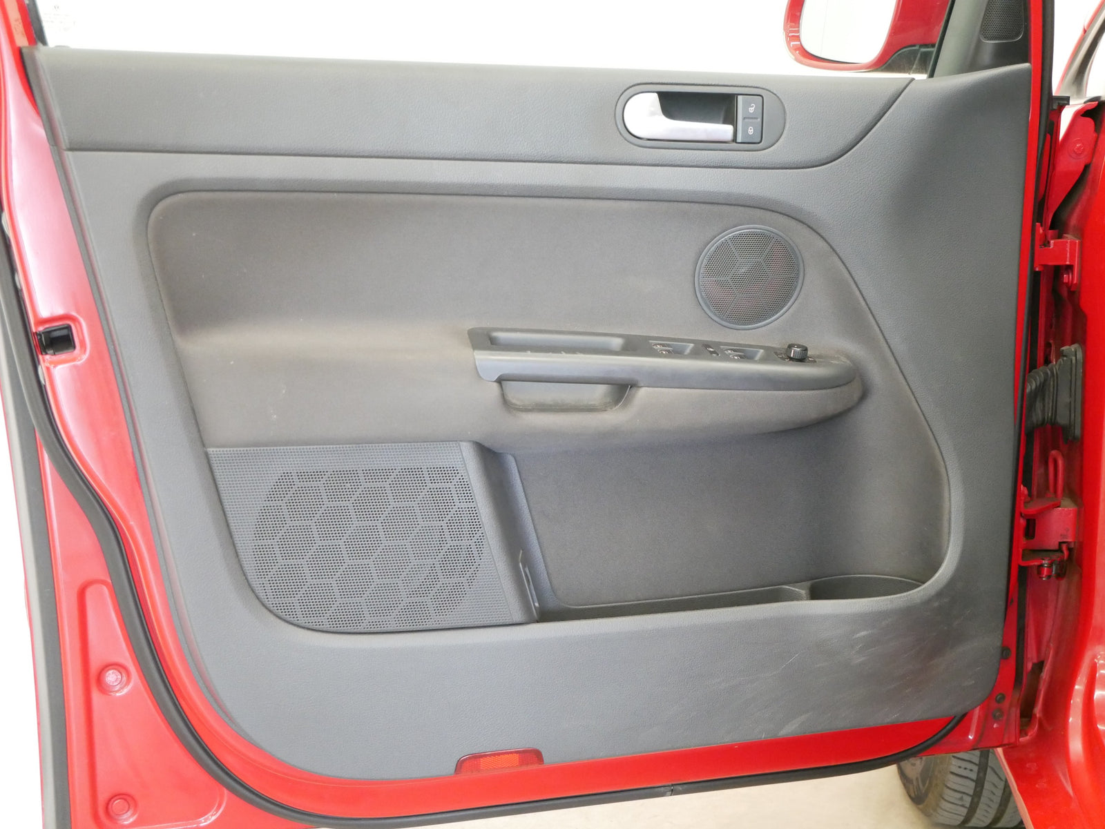 Volkswagen Golf 1.6 MPI 75 kW Trendline – foto 12