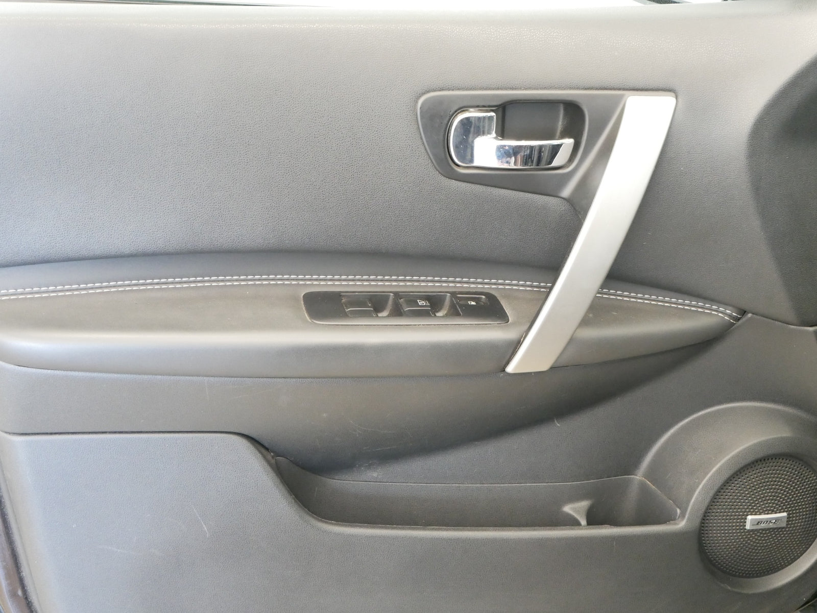 Nissan Qashqai 2.0 dCi 110 kW 4x4 Tekna – foto 12