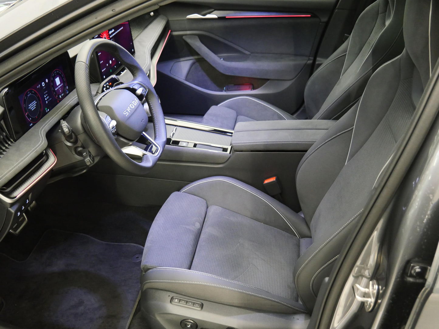 Škoda Superb 2.0 TDI 142 kW 4x4 SportLine