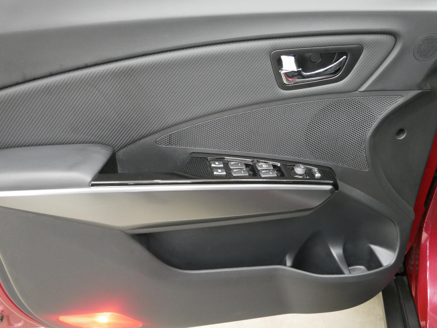 Ssang Yong Tivoli 1.5 i 120 kW Black Line