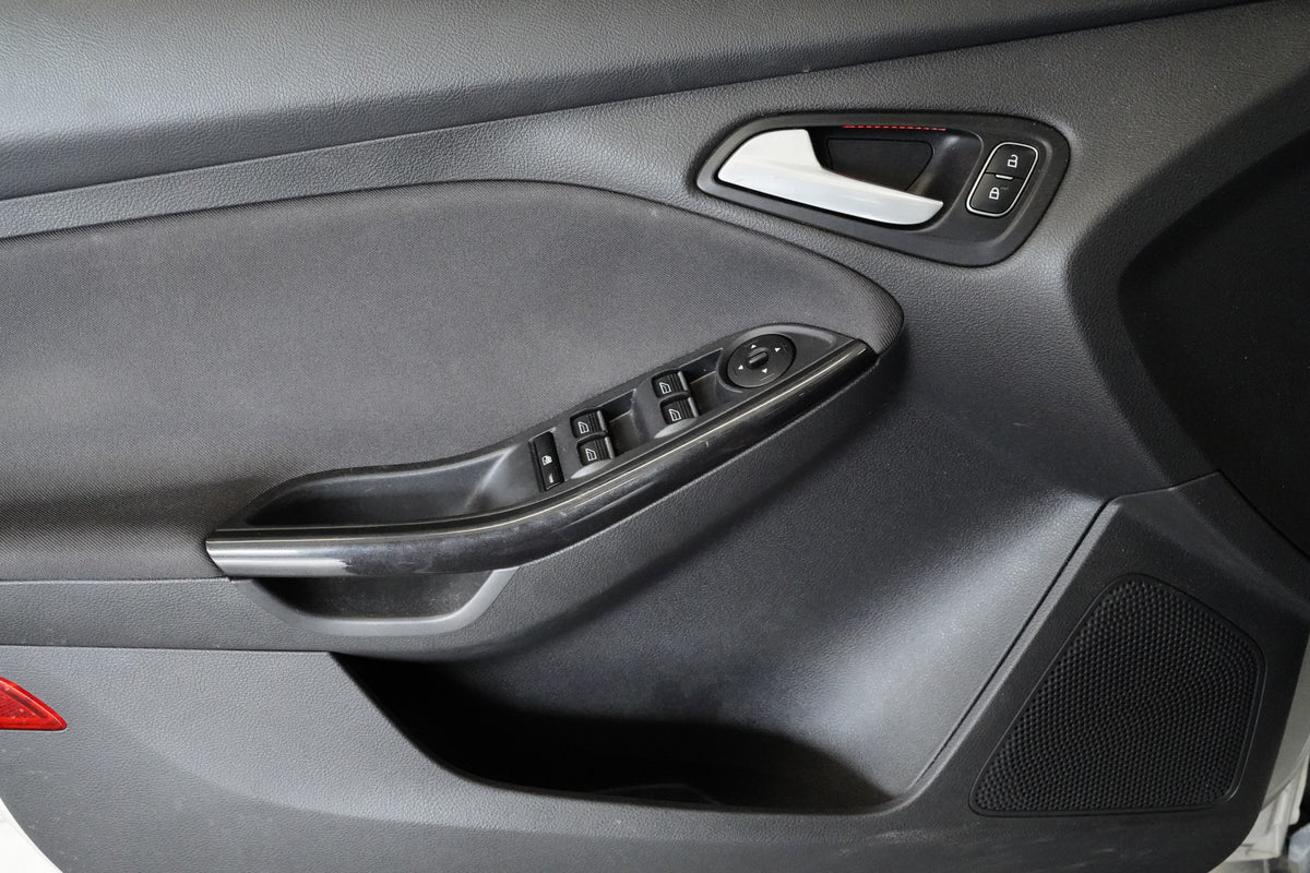 Ford Focus 1.0 Ecoboost 92kW – foto 12