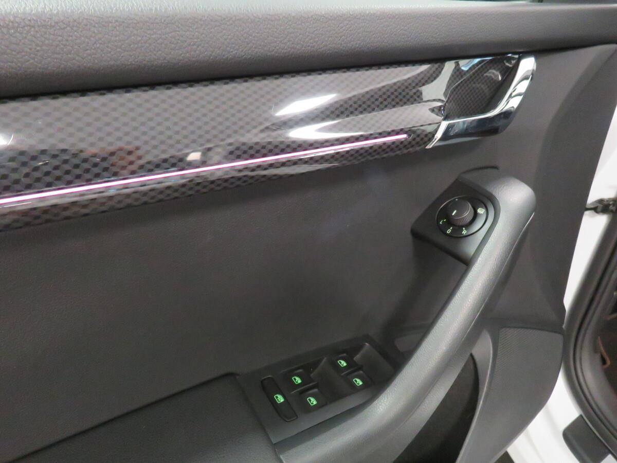 Škoda Octavia 2.0 TDI 135kW DSG RS Challenge