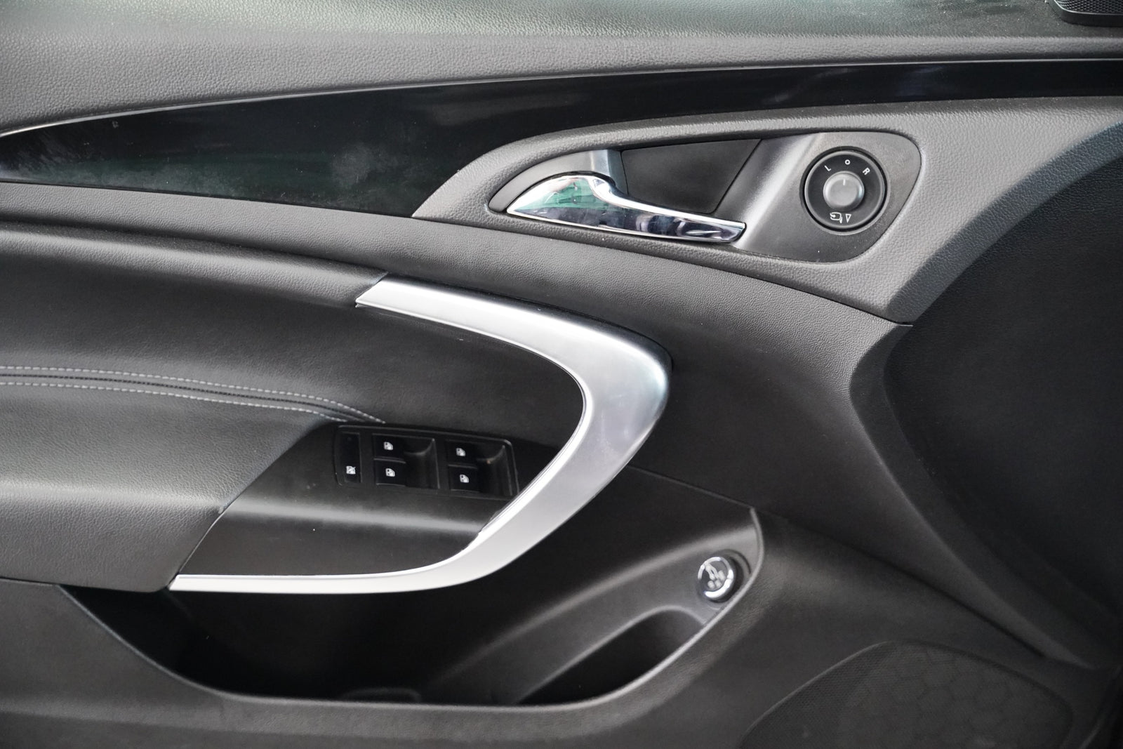 Opel Insignia 2.0 CDTi 118 kW – foto 12