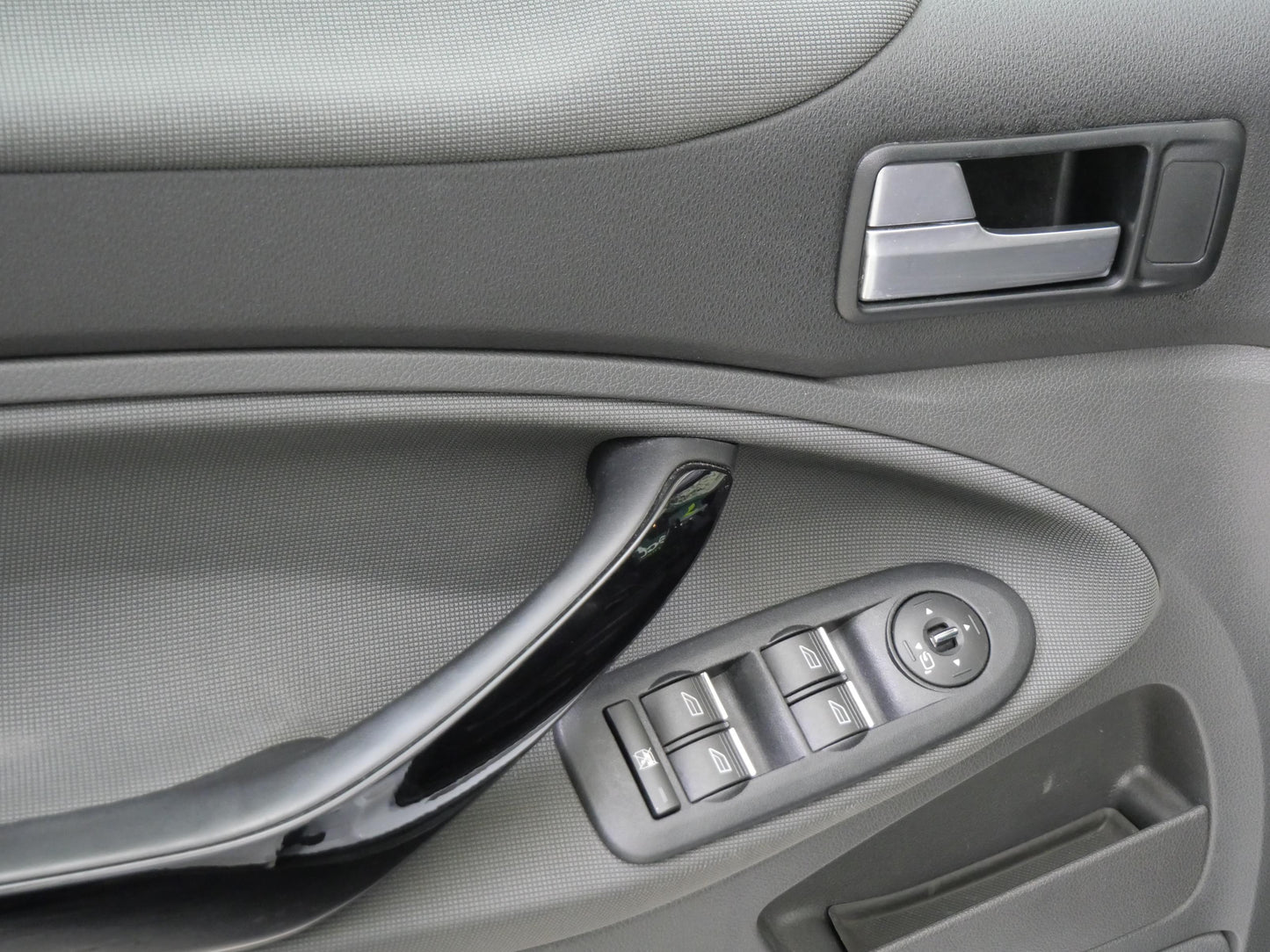 Ford Kuga 2.0 TDCI 103 kW Titanium