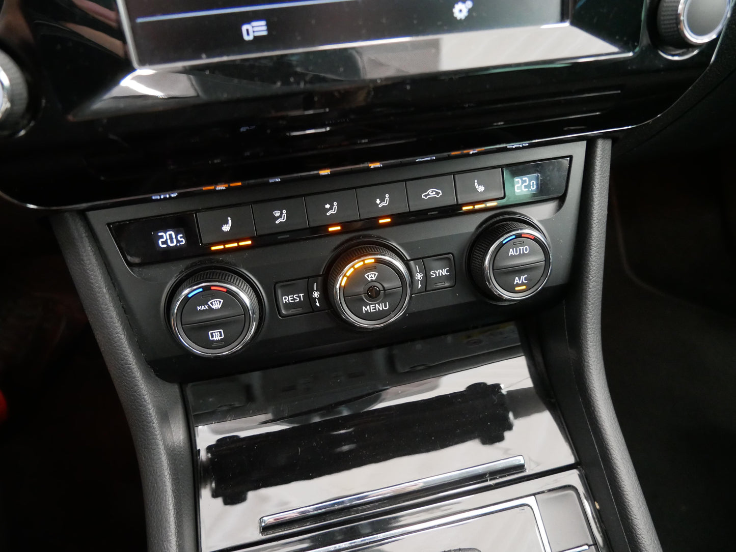 Škoda Superb 2.0 TDI Ambition Plus