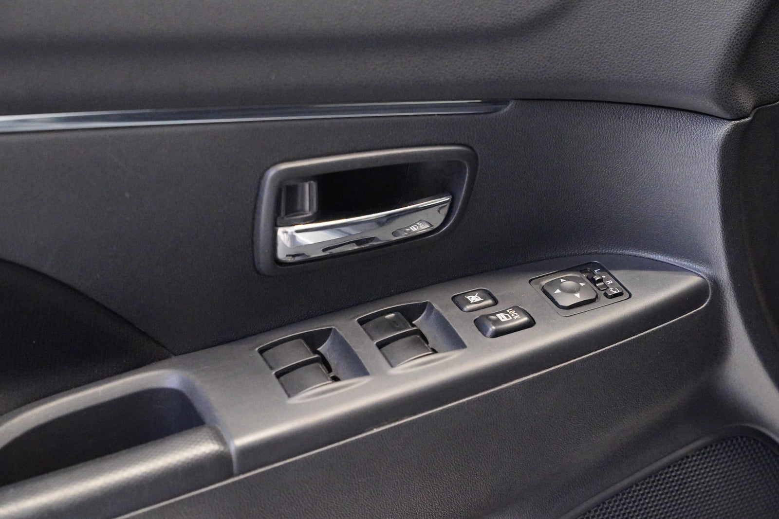 Mitsubishi ASX 2.0 i 110 kW – foto 12