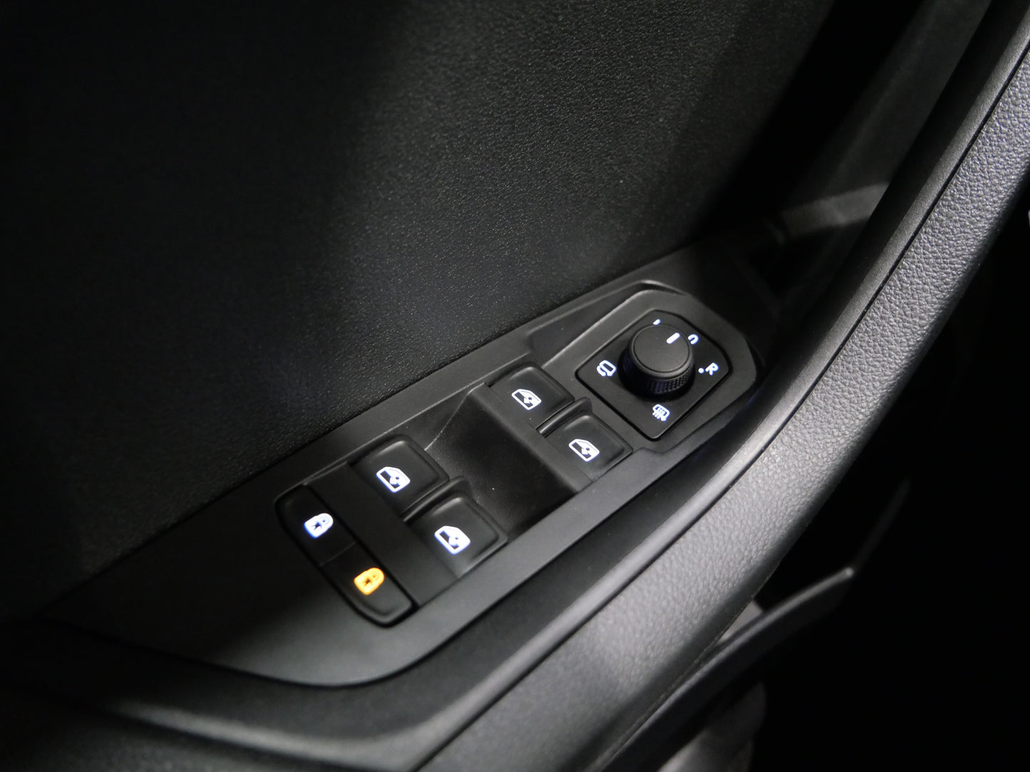 Škoda Karoq 1.5 TSI 110 kW Top Selection