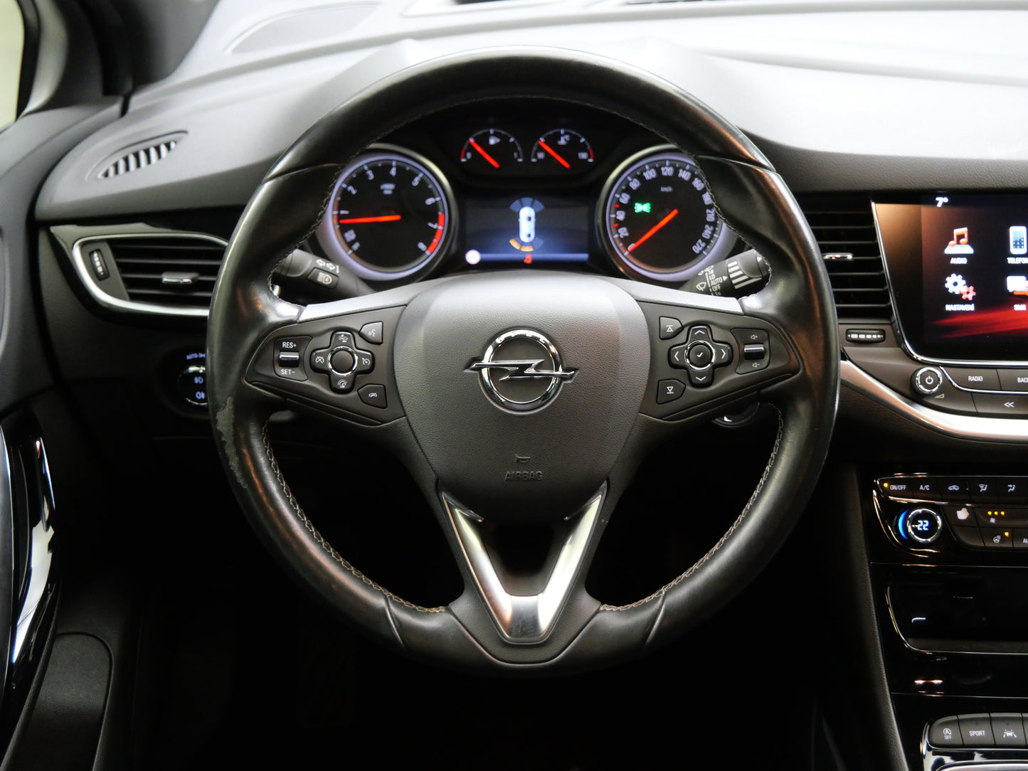 Opel Astra 1.4 SIDI Turbo 110 kW Dynamic