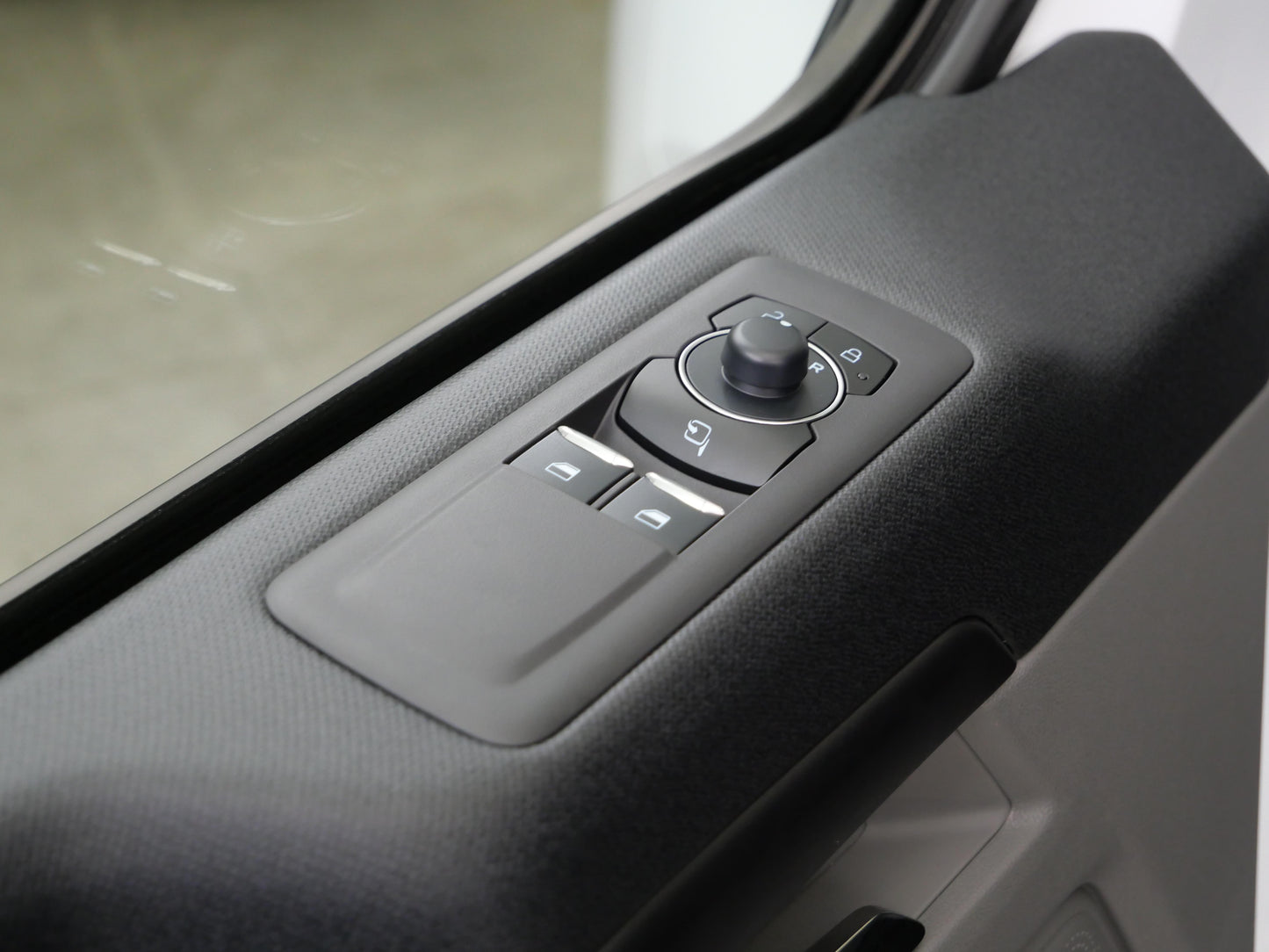 Ford Tourneo Custom 2.0 EcoBlue 125 kW Sport L2