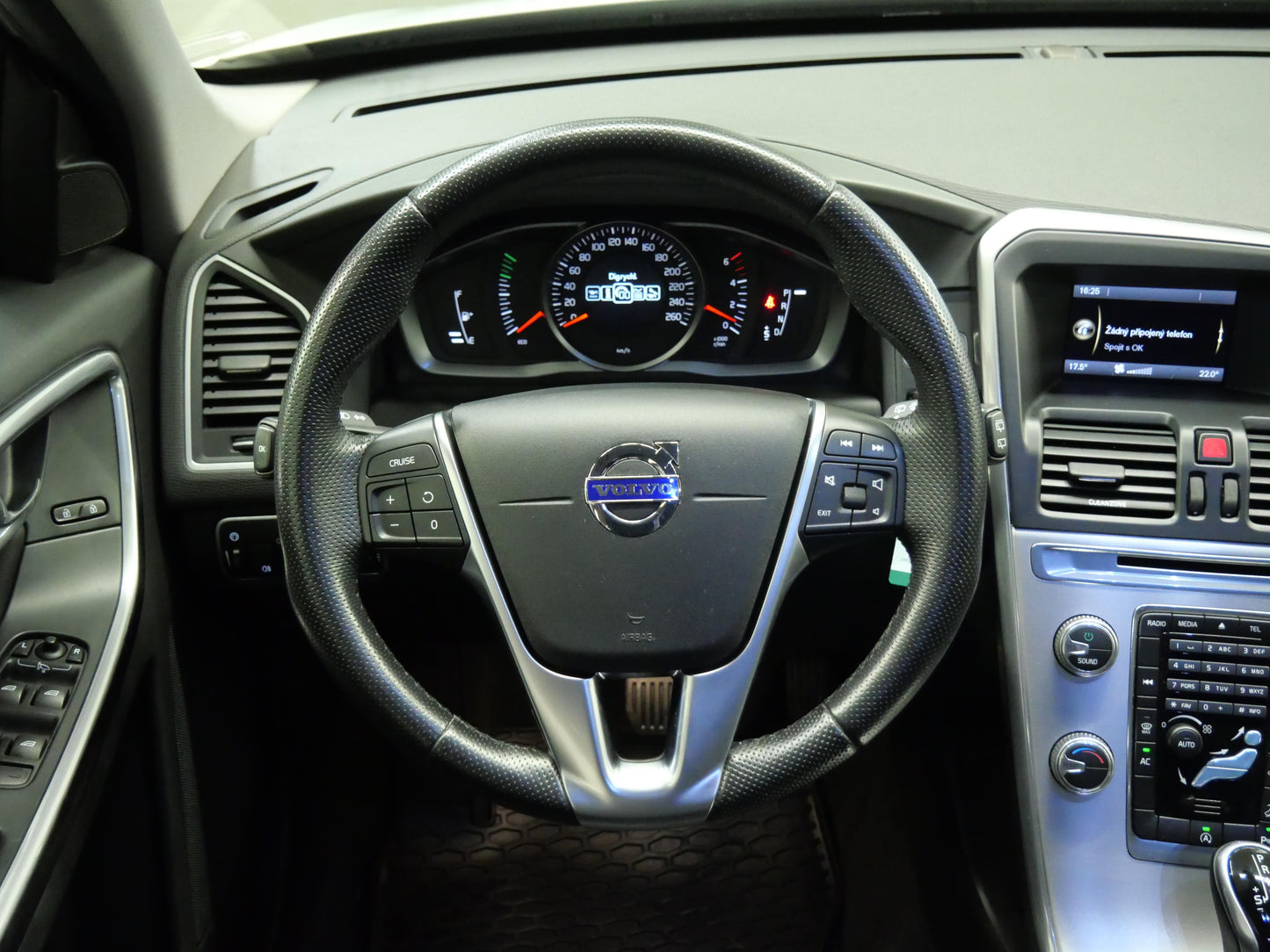 Volvo XC60 D4 140 kW AWD Momentum