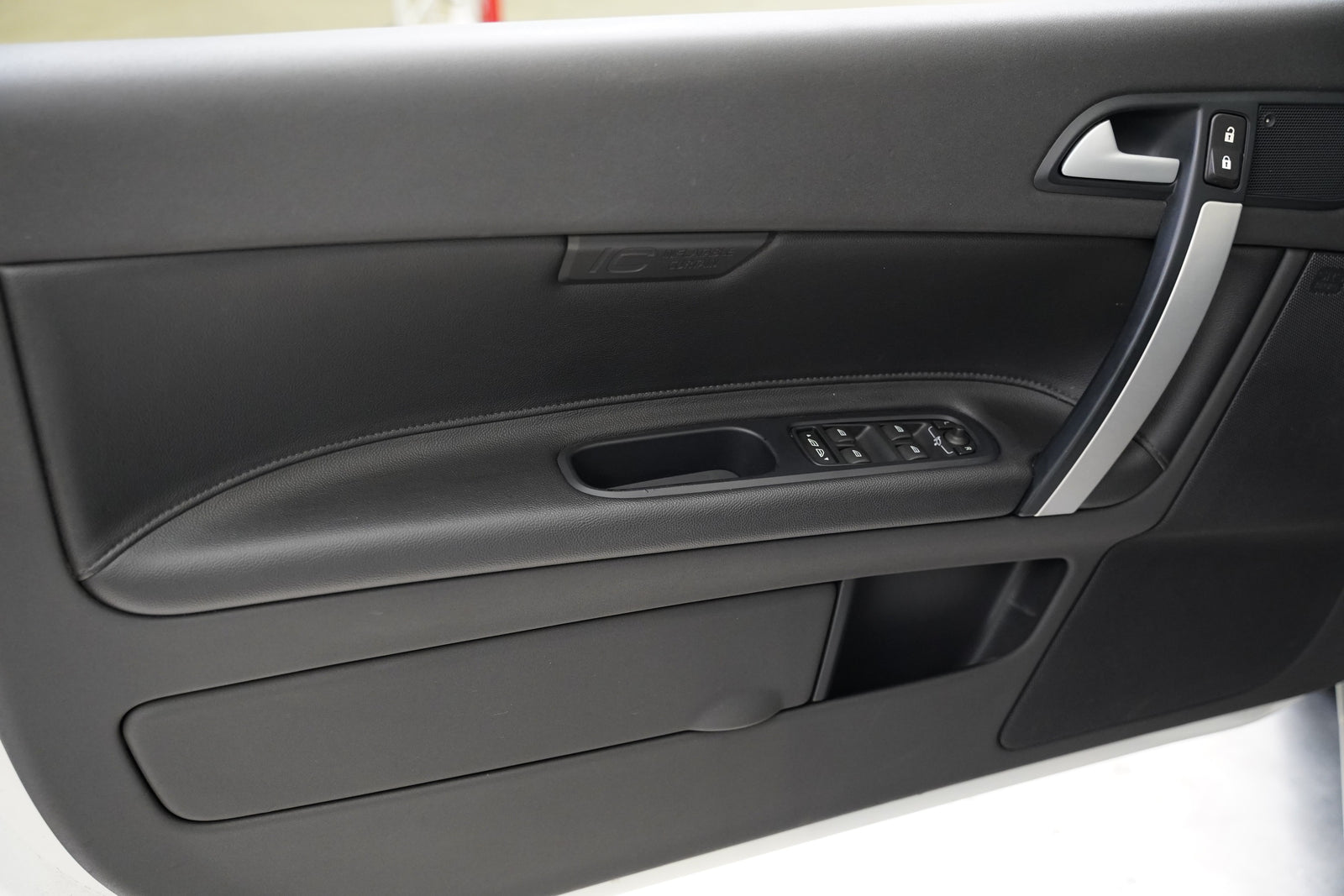 Volvo C70 2.0 D3 110 kW Momentum – foto 12
