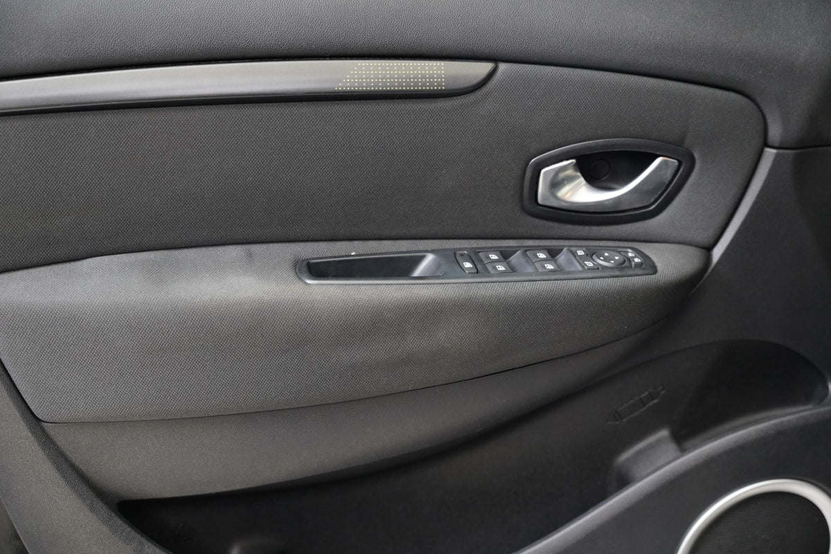 Renault Mégane 1.9 dCi 96 kW – foto 12