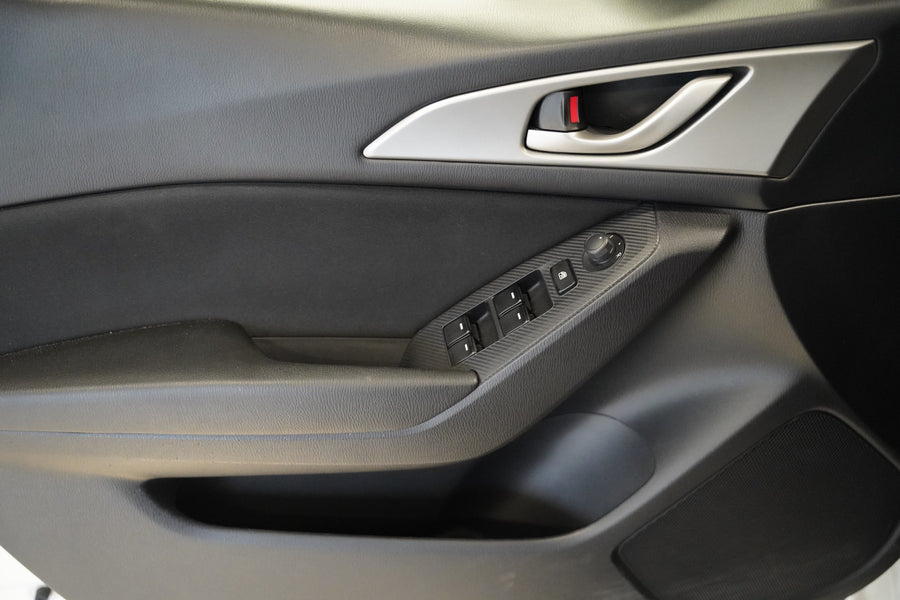 Mazda 3 1.5 Skyactiv-G 74 kW – foto 12