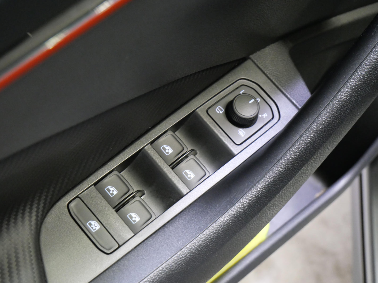 Škoda Scala 1.0 TSI 85 kW DSG Monte Carlo – foto 12
