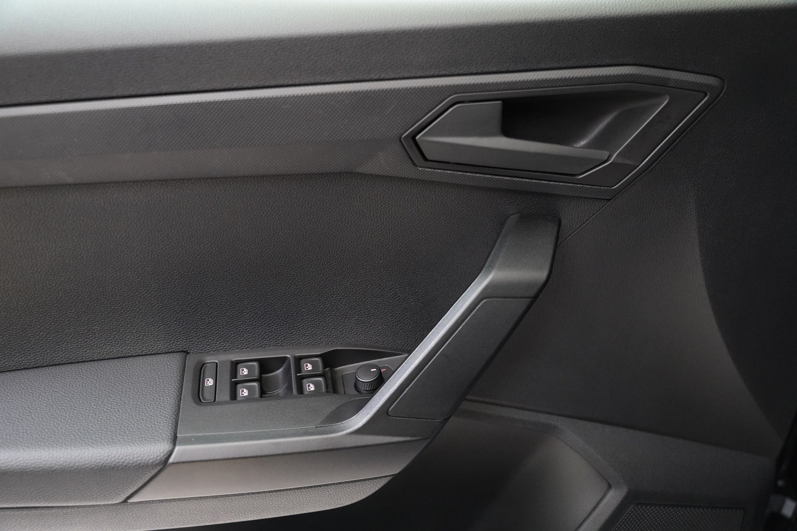 Seat Ibiza 1.0 TSI 59 kW Reference – foto 12
