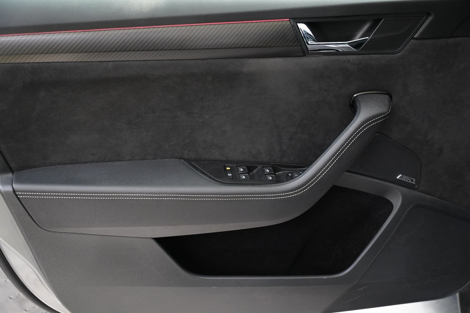 Škoda Superb 1.4 TSI iV 115 kW Sportline – foto 12