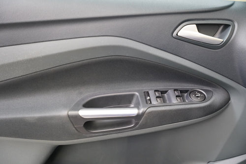 Ford Grand C-MAX 1.6 TDCI 85 kW Sync Edition – foto 12