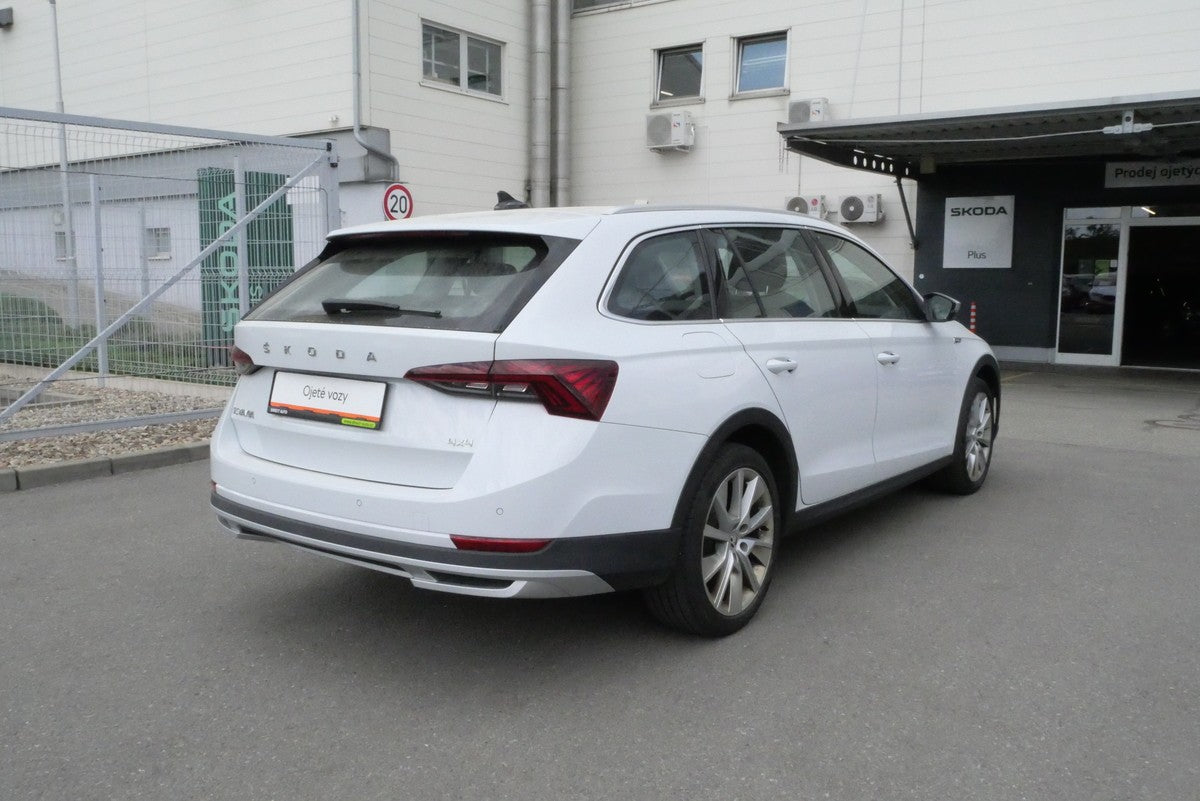 Škoda Octavia 2.0 TDI 147kW 4x4 Scout Combi – foto 2