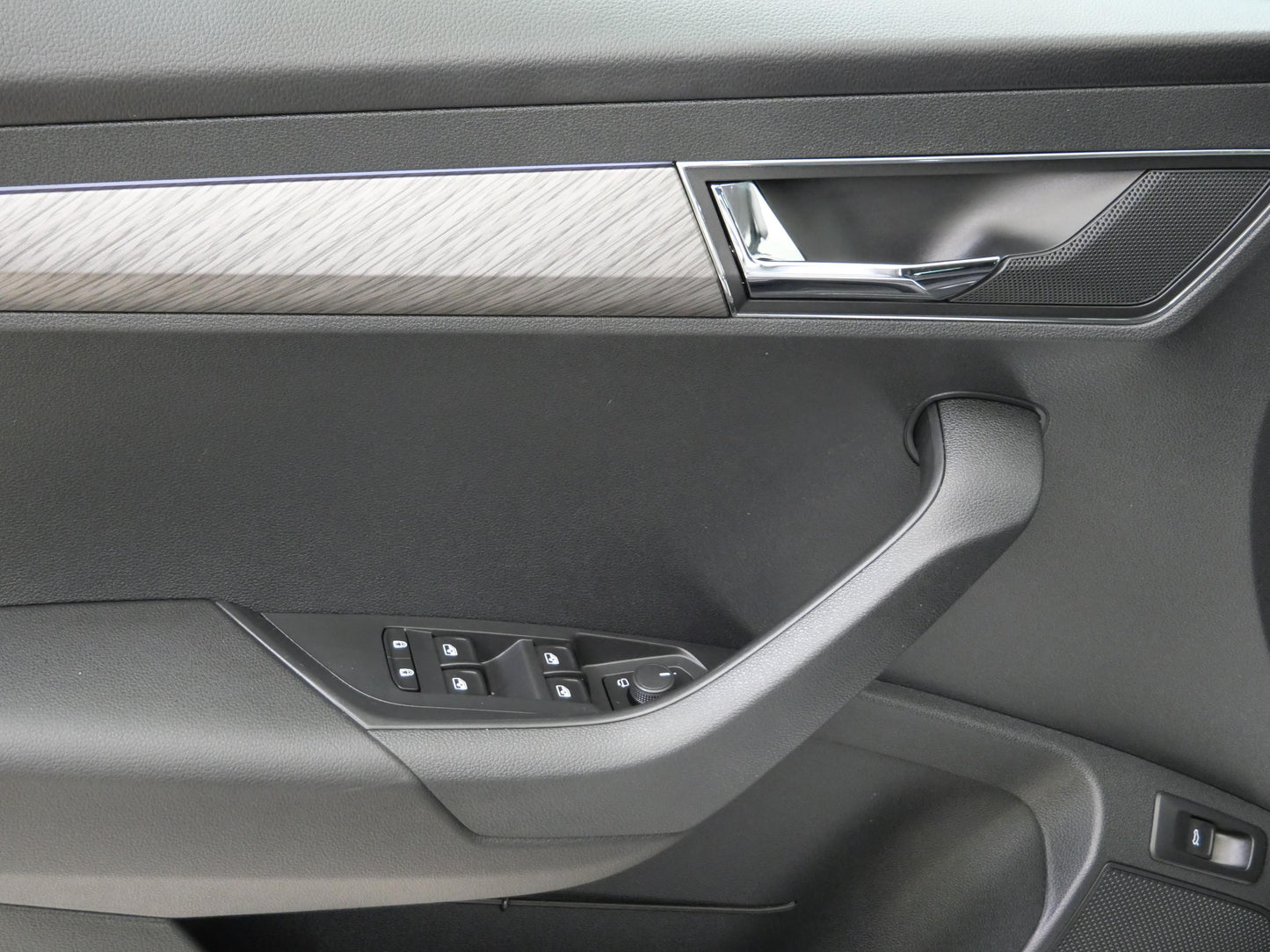 Škoda Karoq 1.5 TSI 110 kW Top Selection