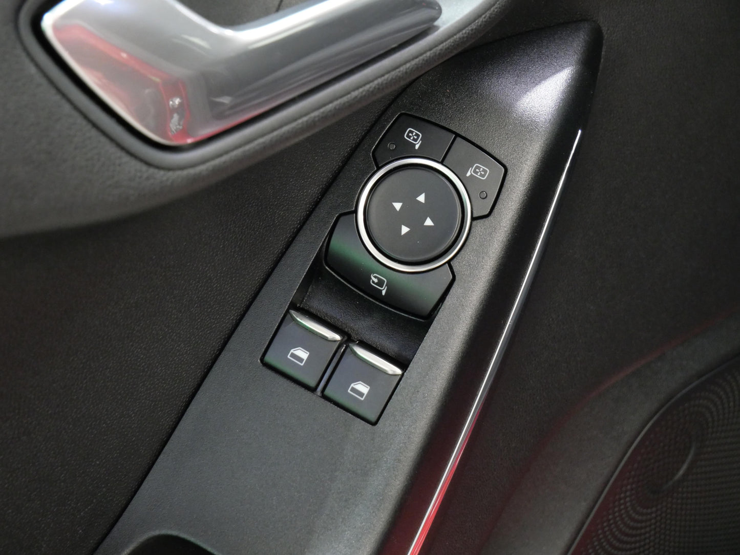 Ford Fiesta 1.0 EcoBoost 74 kW Titanium