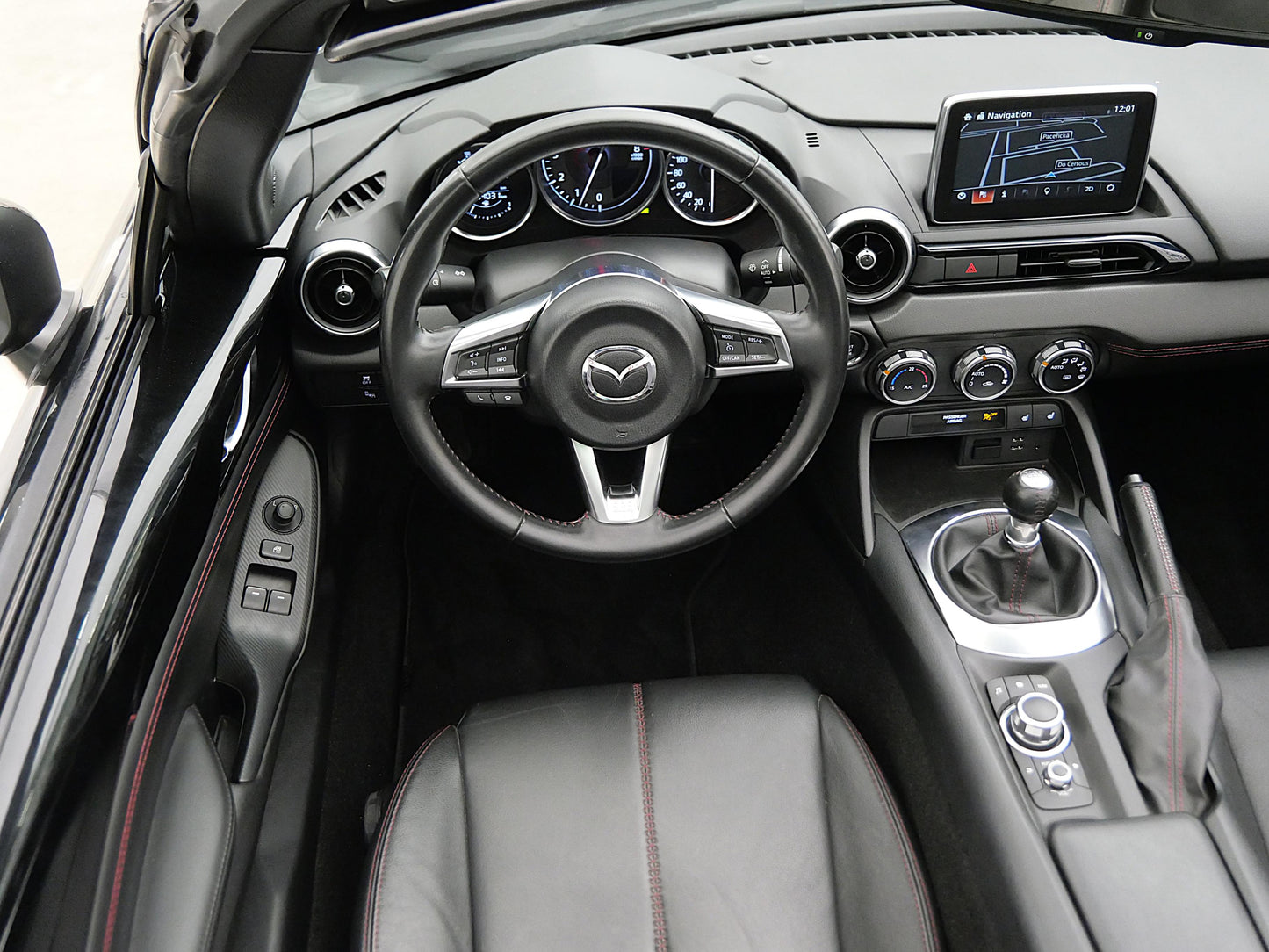 Mazda MX-5 2.0 i 118 kW Sports-Line