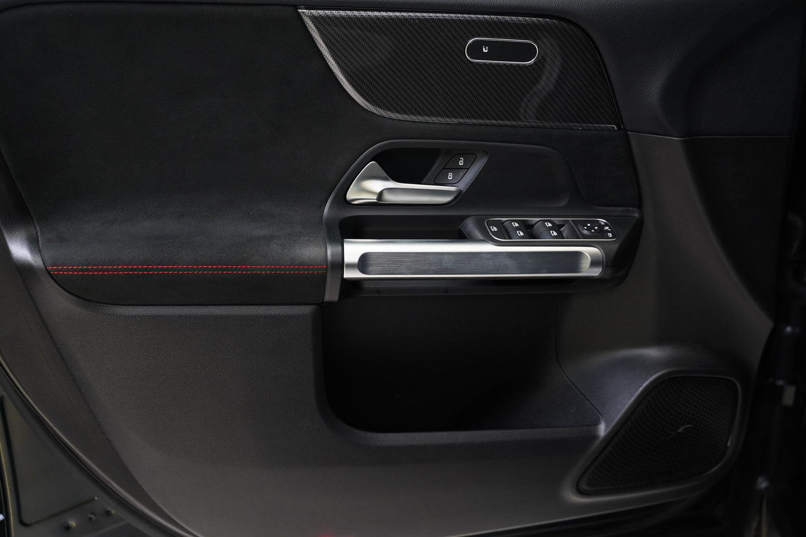 Mercedes-Benz GLB 250 165 kW 4MATIC AMG Line – foto 12