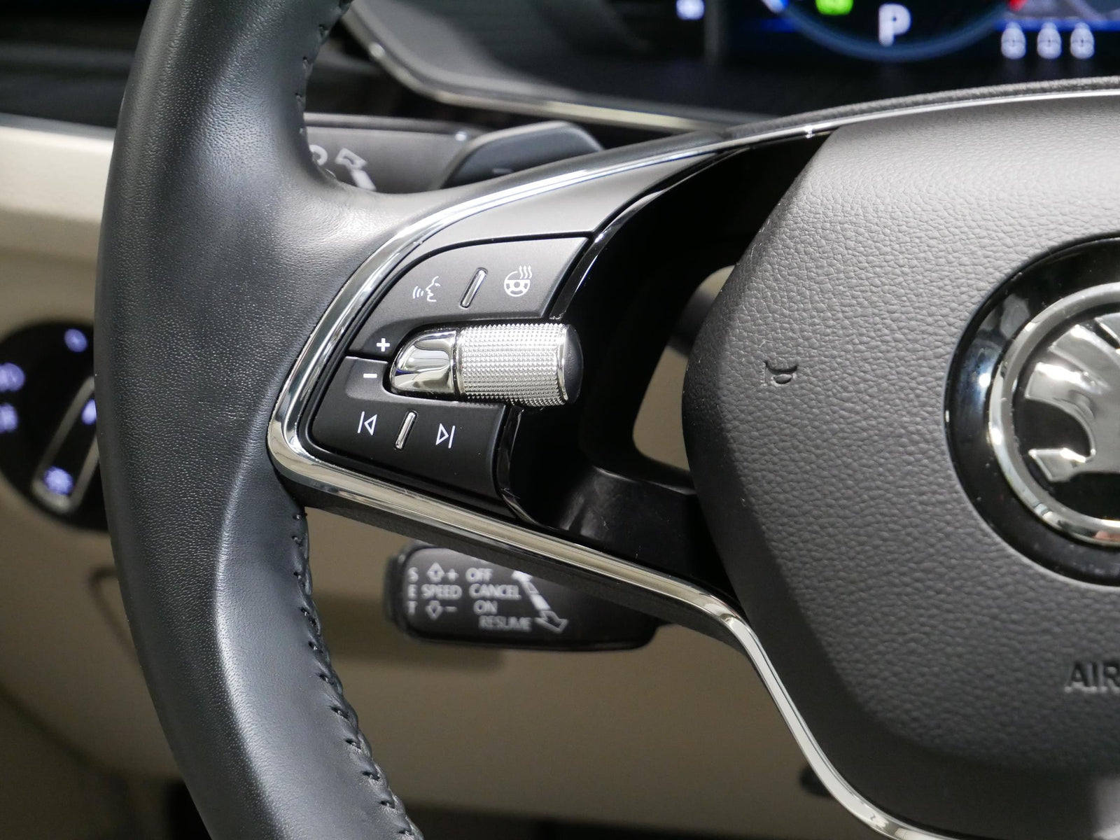 Škoda Superb 2.0 TDI 147 kW L&K – foto 12