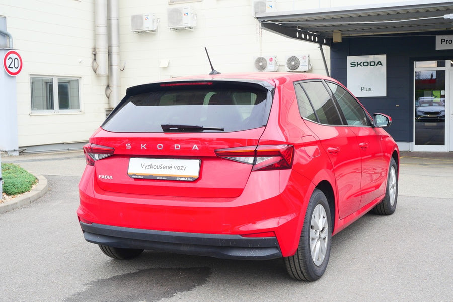 Škoda Fabia 1.0 TSI 70 kW Top Selection – foto 2