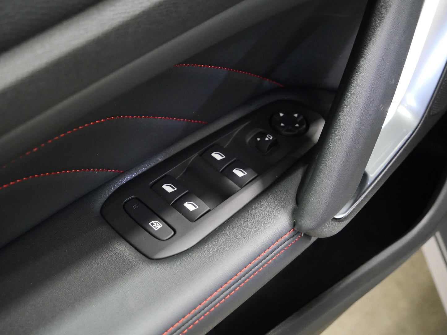 Peugeot 308 1.2 PureTech 96 kW GT LINE