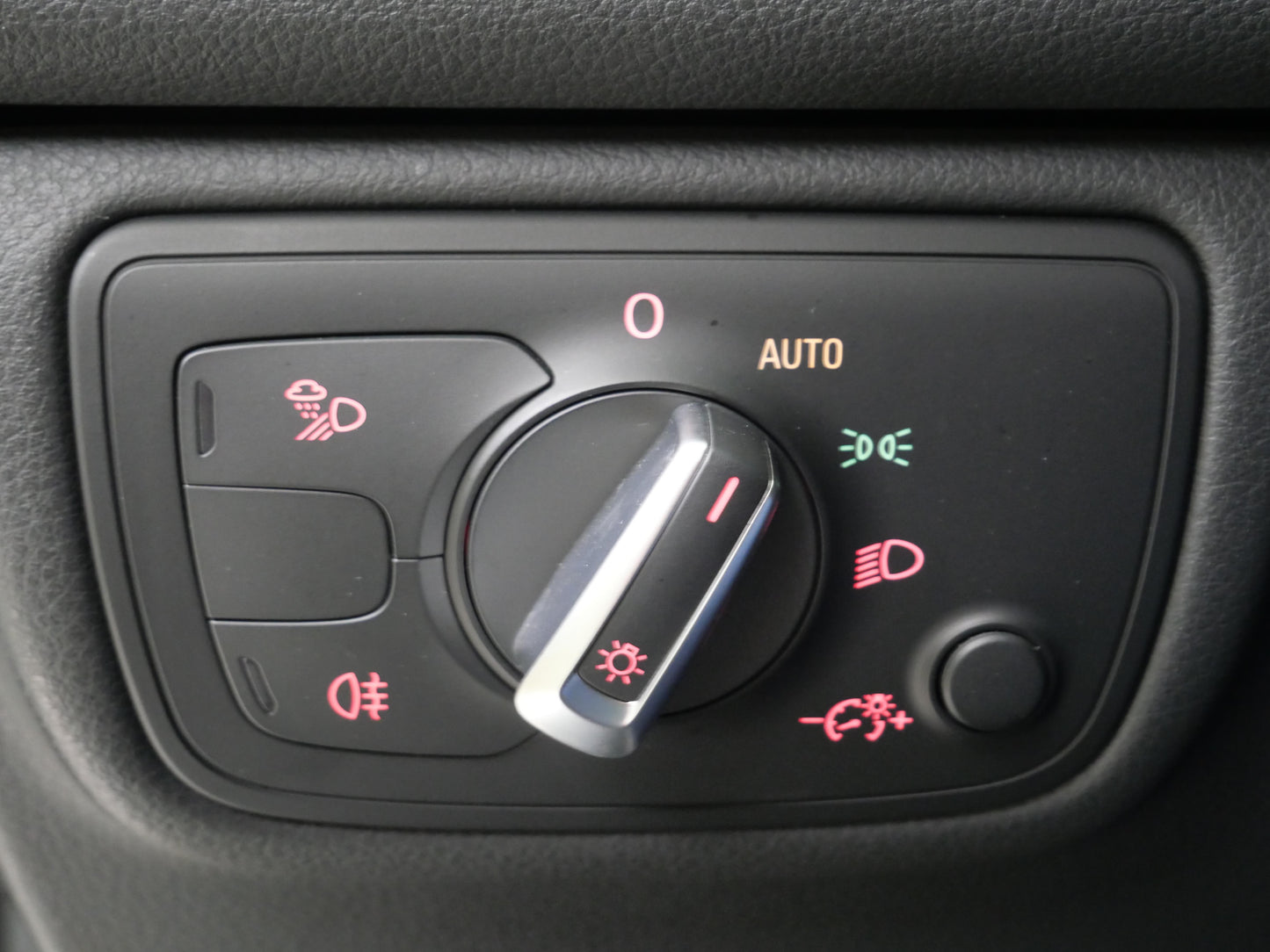 Audi A6 Avant 3.0 TDI 180 kW S line