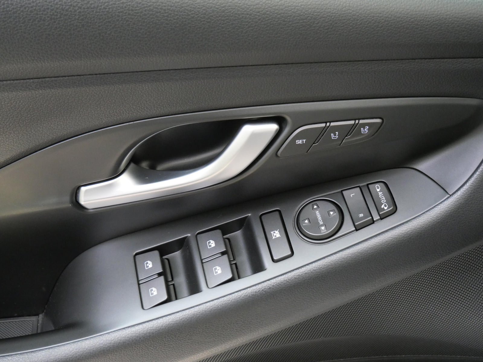 Hyundai i30 1.6 CRDI 85 kW Style Ultimate – foto 12