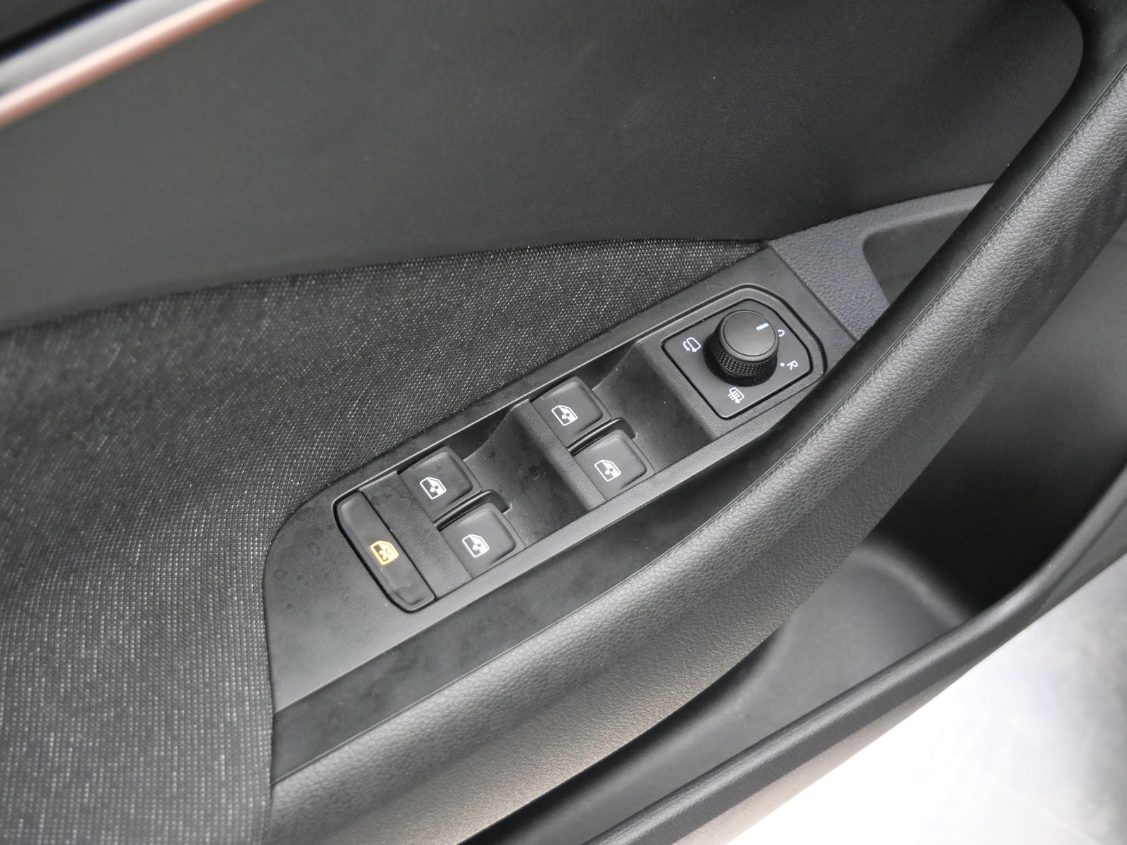 Škoda Scala 1.0 TSI 85kW DSG Top Selection – foto 12
