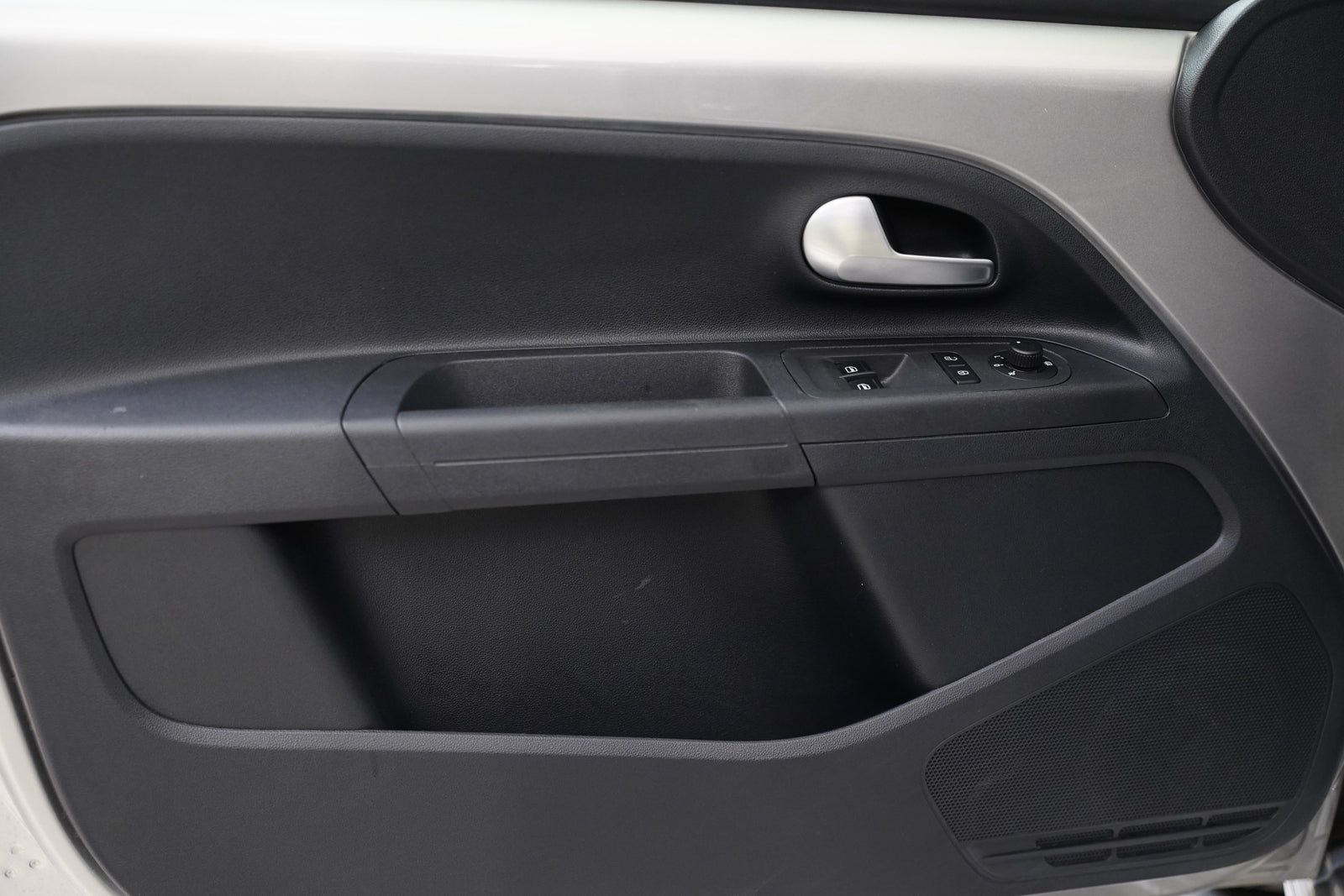 Volkswagen up! 1.0 TSI 85 kW GTI – foto 12