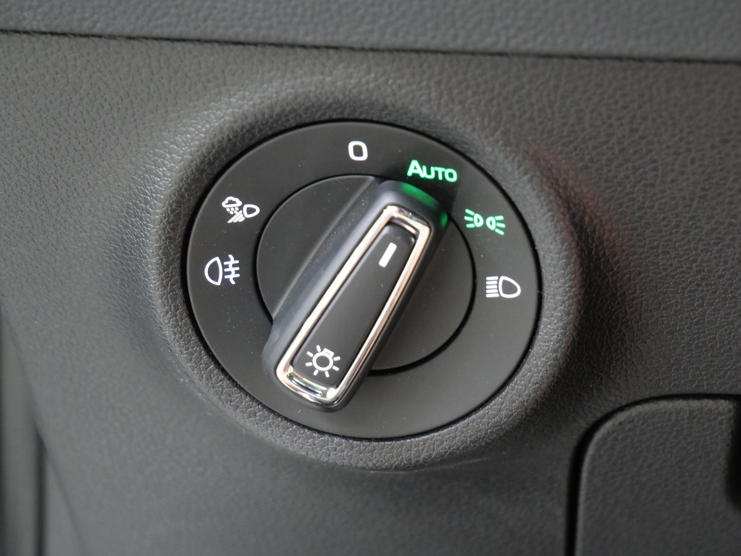 Škoda Karoq 1.5 TSI 110 kW Top Selection