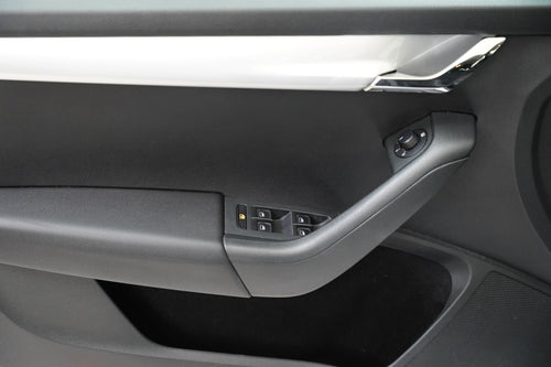 Škoda Octavia 1.6 TDI DSG Elegance – foto 12