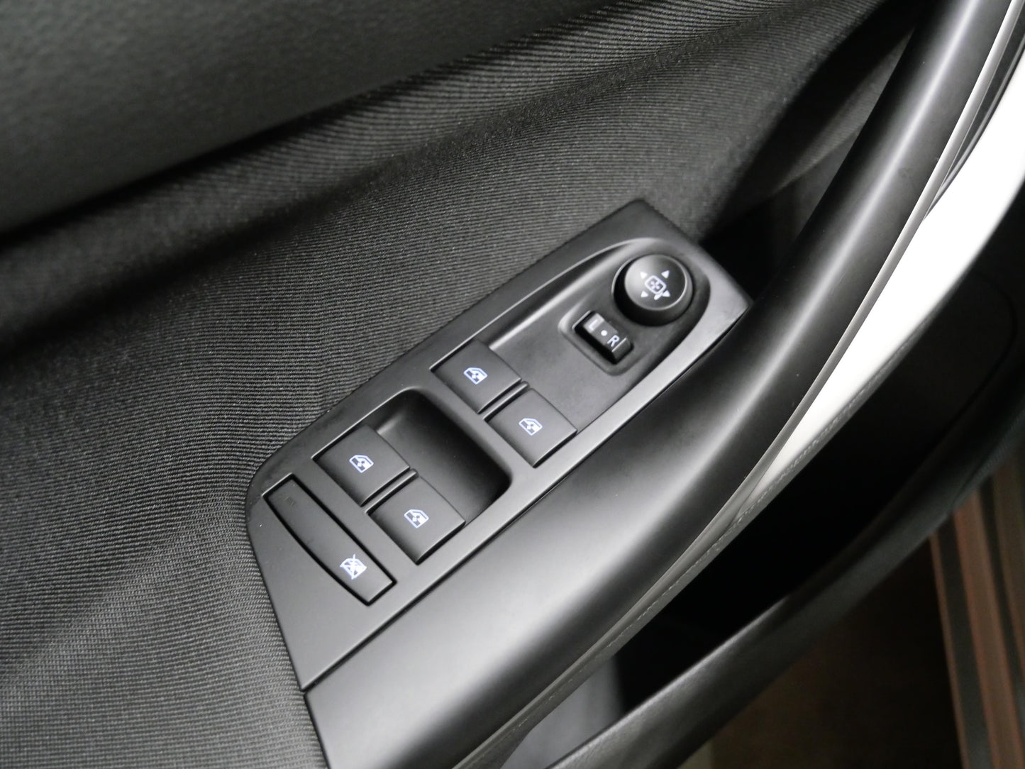 Opel Astra 1.2 i Turbo 96 kW Business