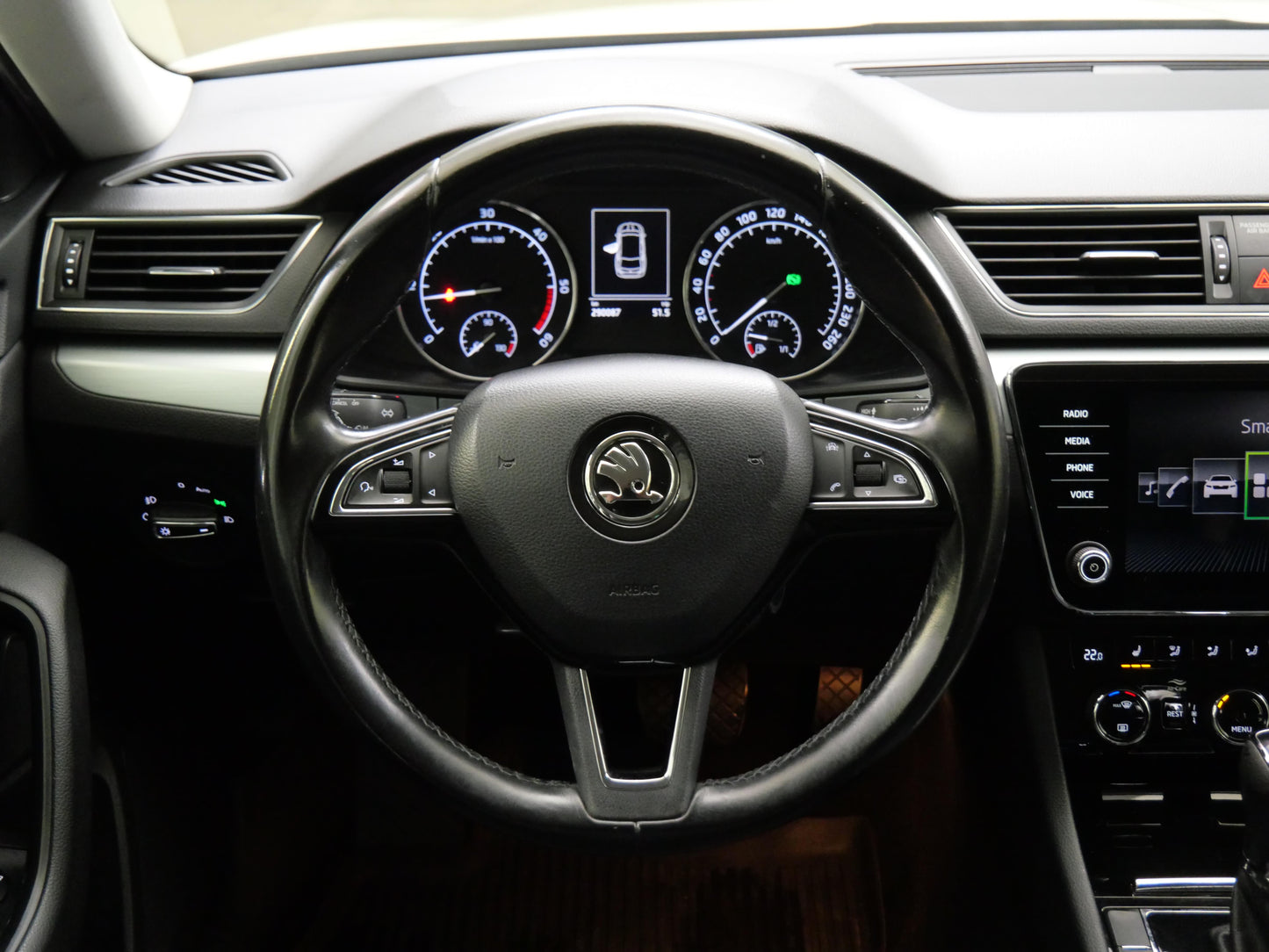 ŠKODA Superb 2.0 TDI 110 kW Ambition Plus