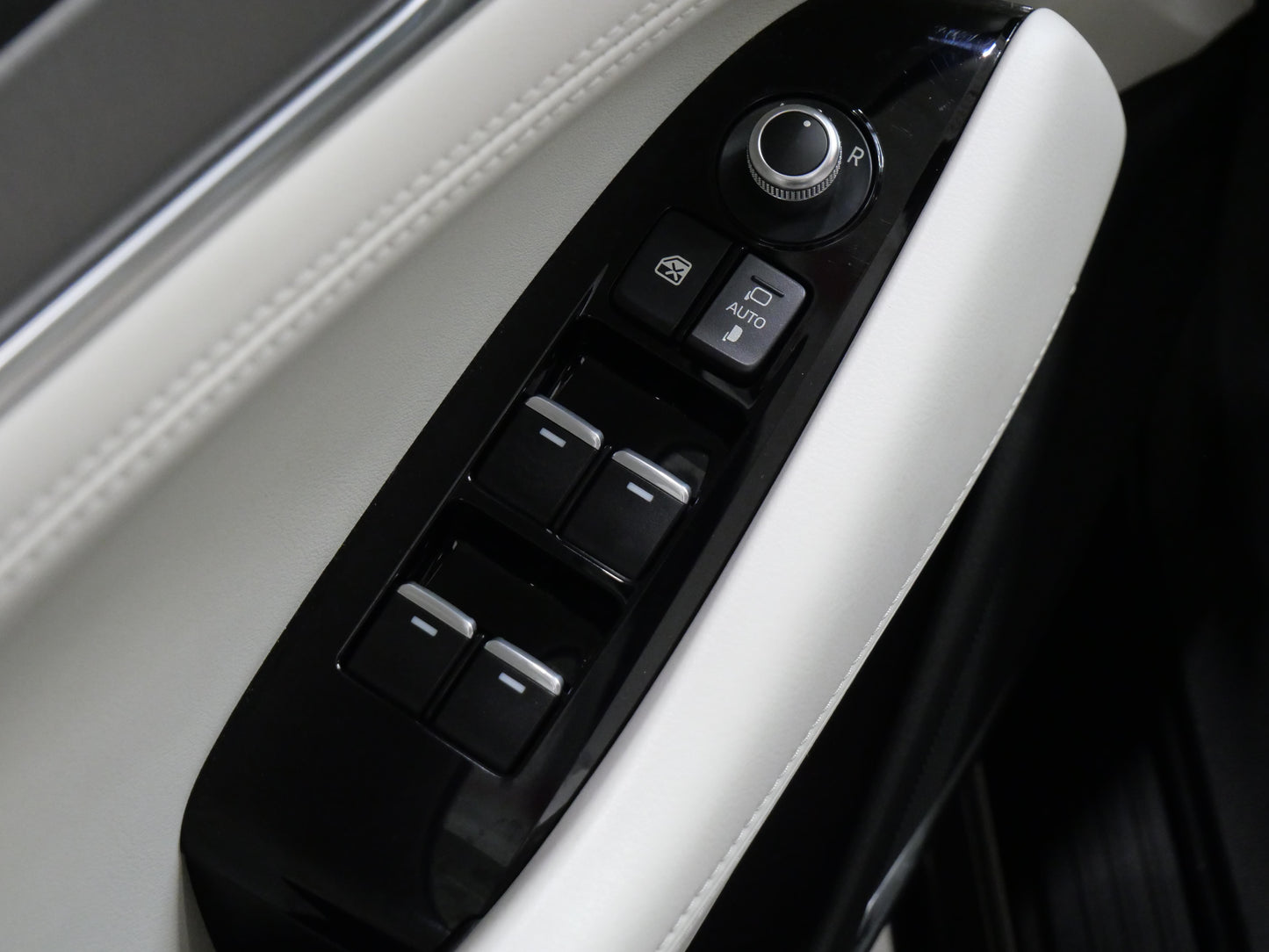 Mazda 6 2.5 Skyactiv-G 143 kW Revoluti