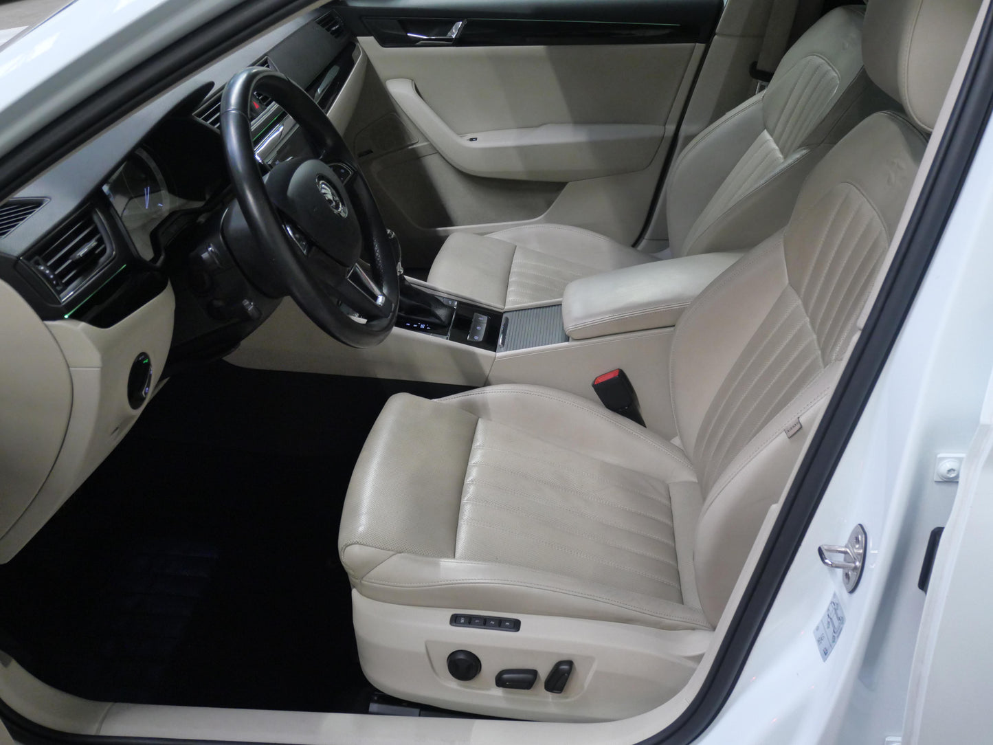 Škoda Superb 2.0 TSI 162 kW L&K