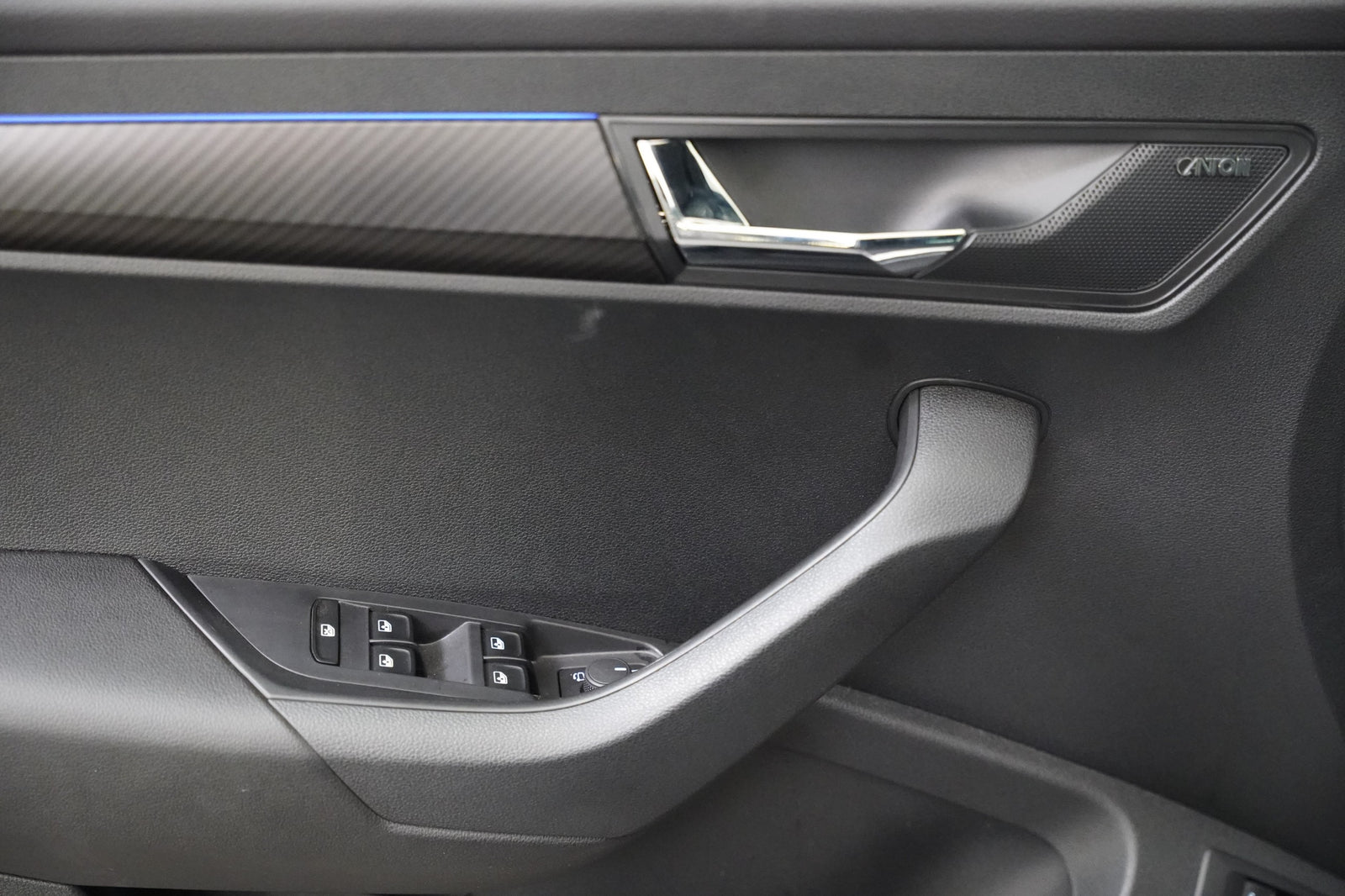 Škoda Karoq 2.0 TDI 110 kW 4x4 Sportline – foto 12