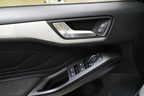 Ford Focus 1.5 TDCi 88 kW Cool&Connect – foto 12