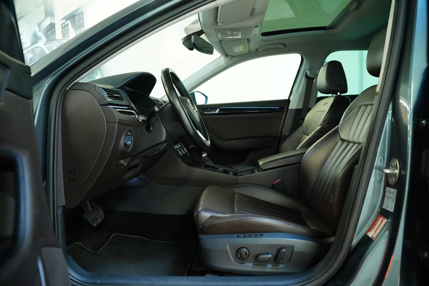 Škoda Superb 1.8 TSI 132 kW DSG L&K