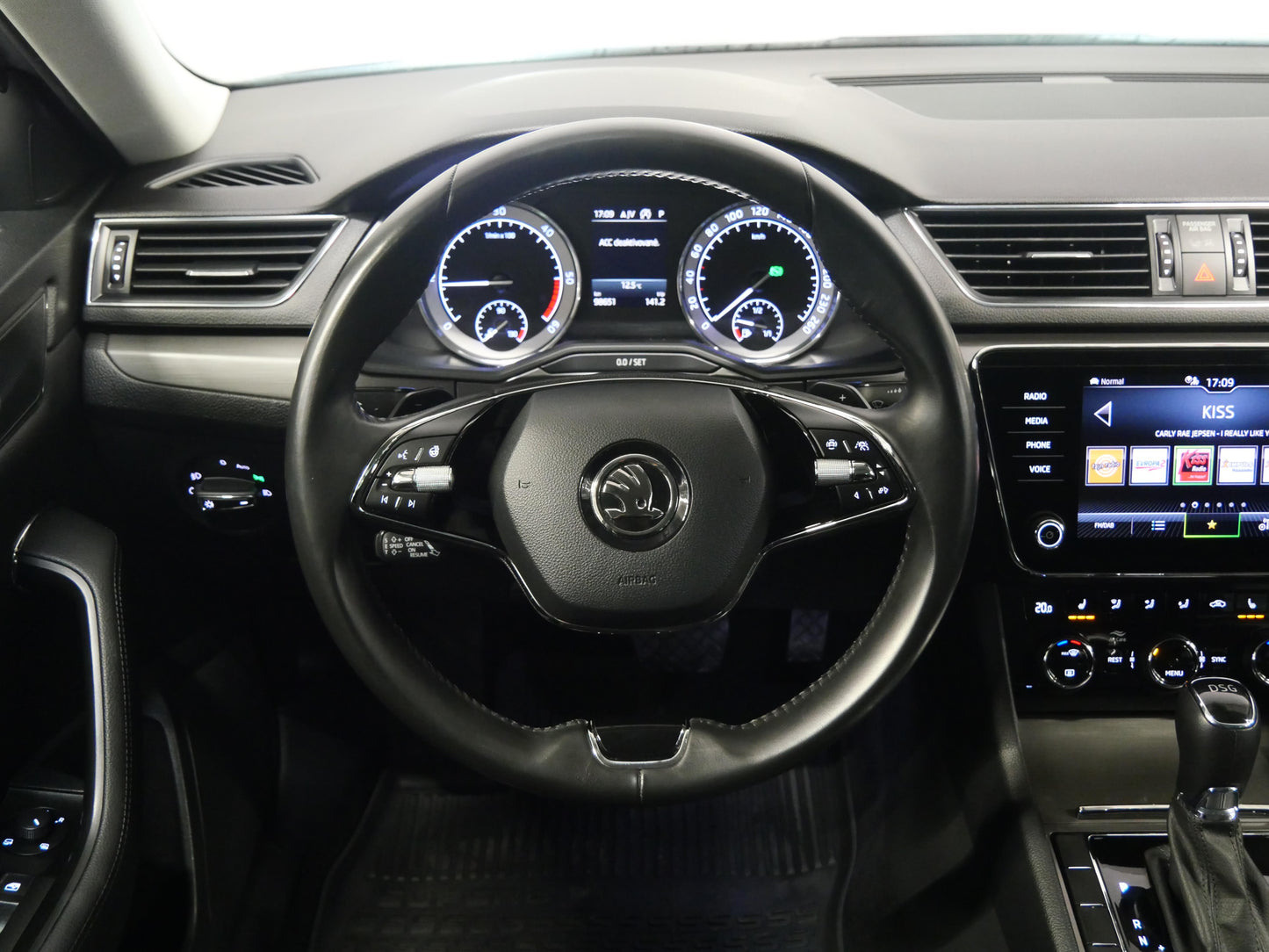 Škoda Superb 2.0 TDI 110 kW Style
