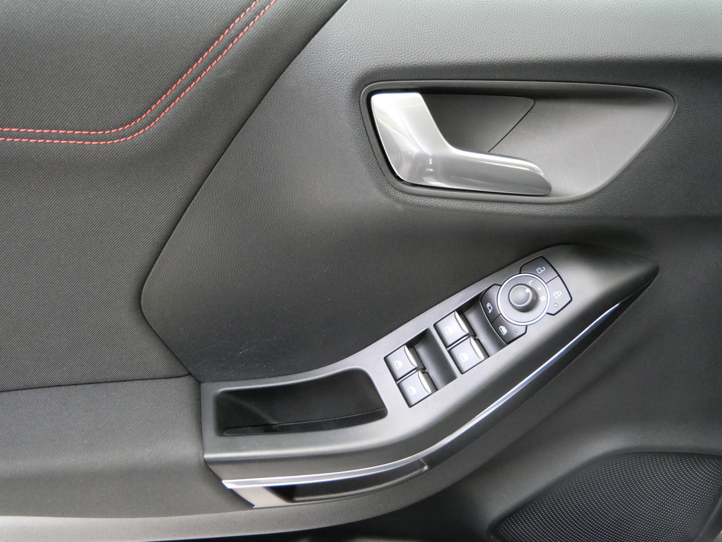 Ford Puma 1.0 EcoBoost 92 kW ST-line