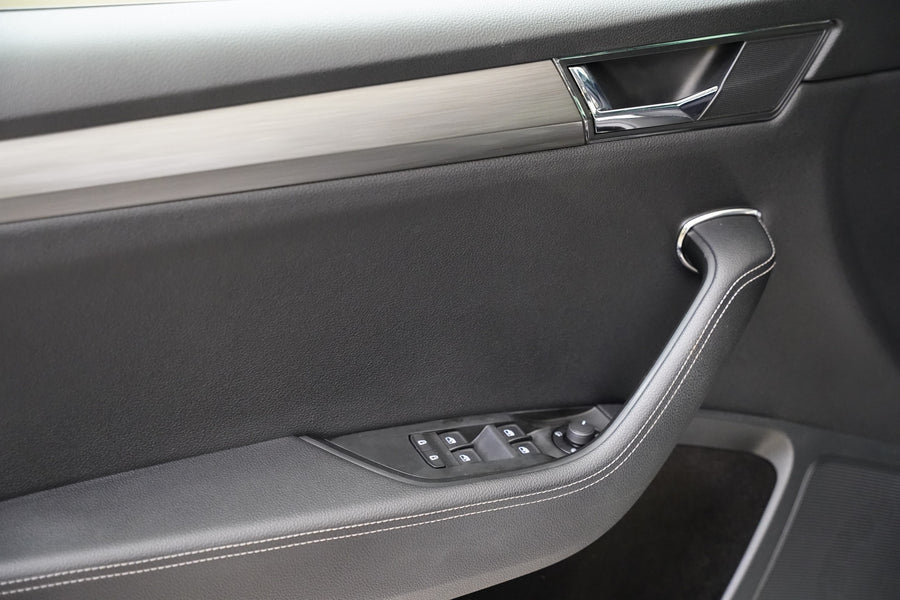 Škoda Superb 2.0 TSI 140 kW STYLE DSG – foto 12
