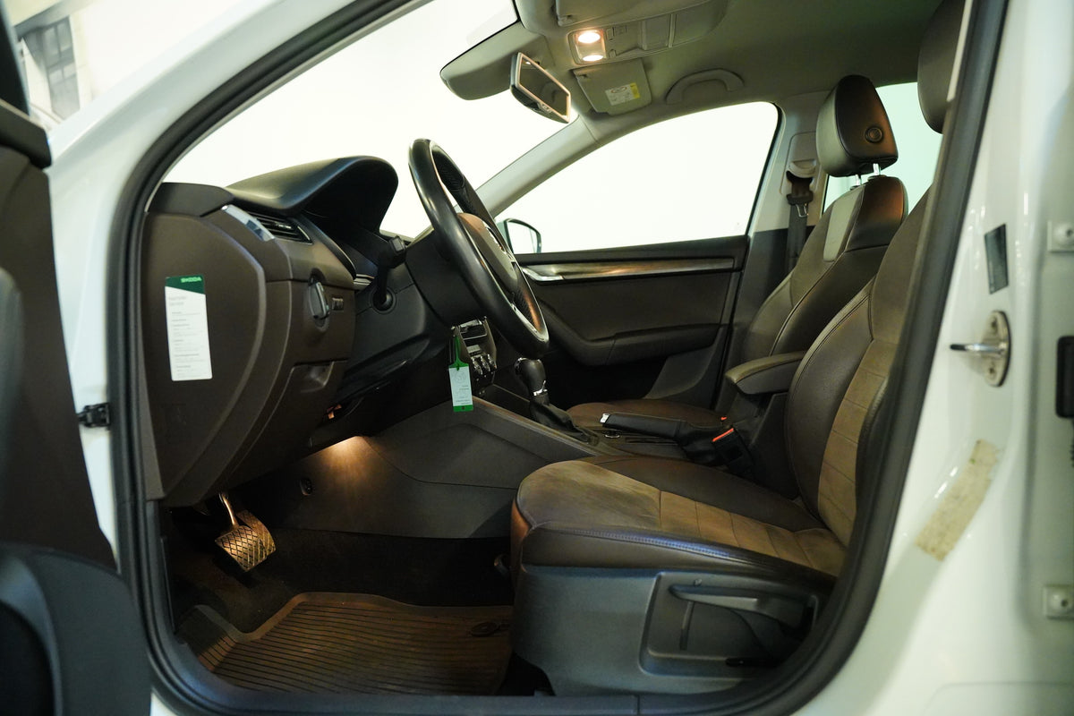 Škoda Octavia 2.0 TDI 135 kW Scout 4x4 – foto 12