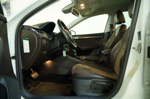 Škoda Octavia 2.0 TDI 135 kW Scout 4x4 – foto 12