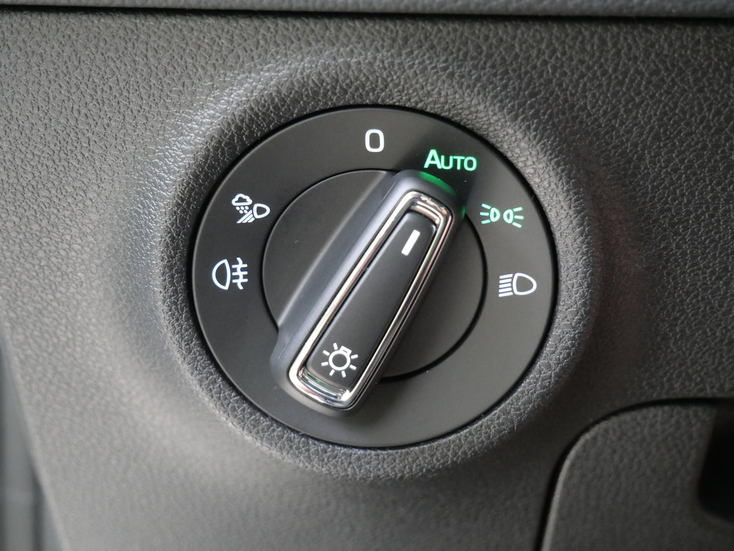 Škoda Karoq 1.5 TSI 110 kW Top Selection