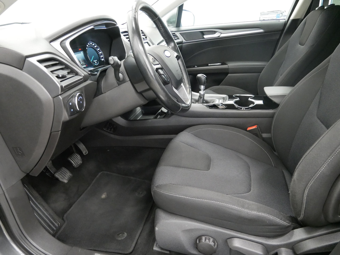 Ford Mondeo 1.5 EcoBoost 118 kW Titanium