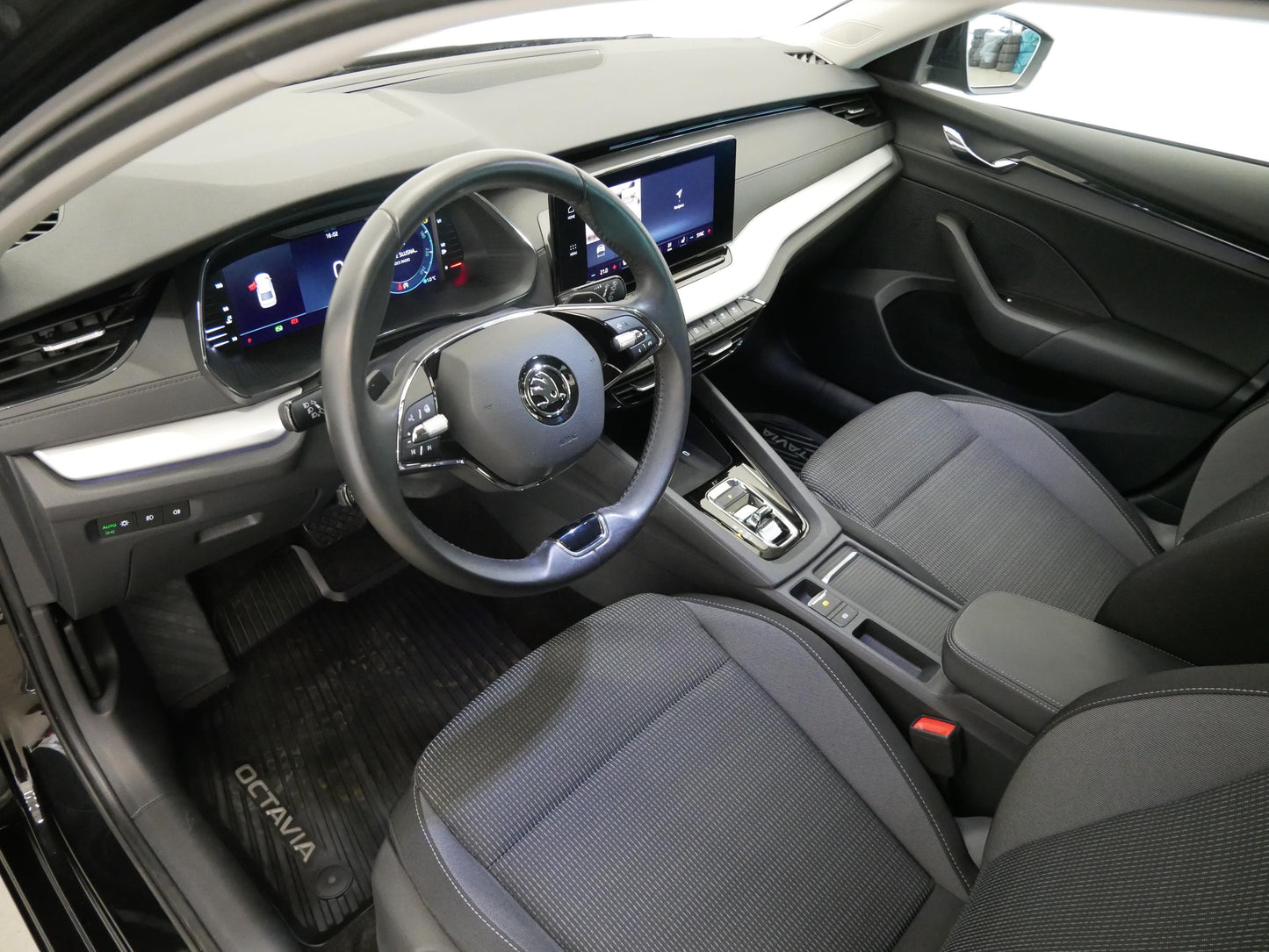 Škoda Octavia 1.5 TSI M-HEV 110 kW Ambition